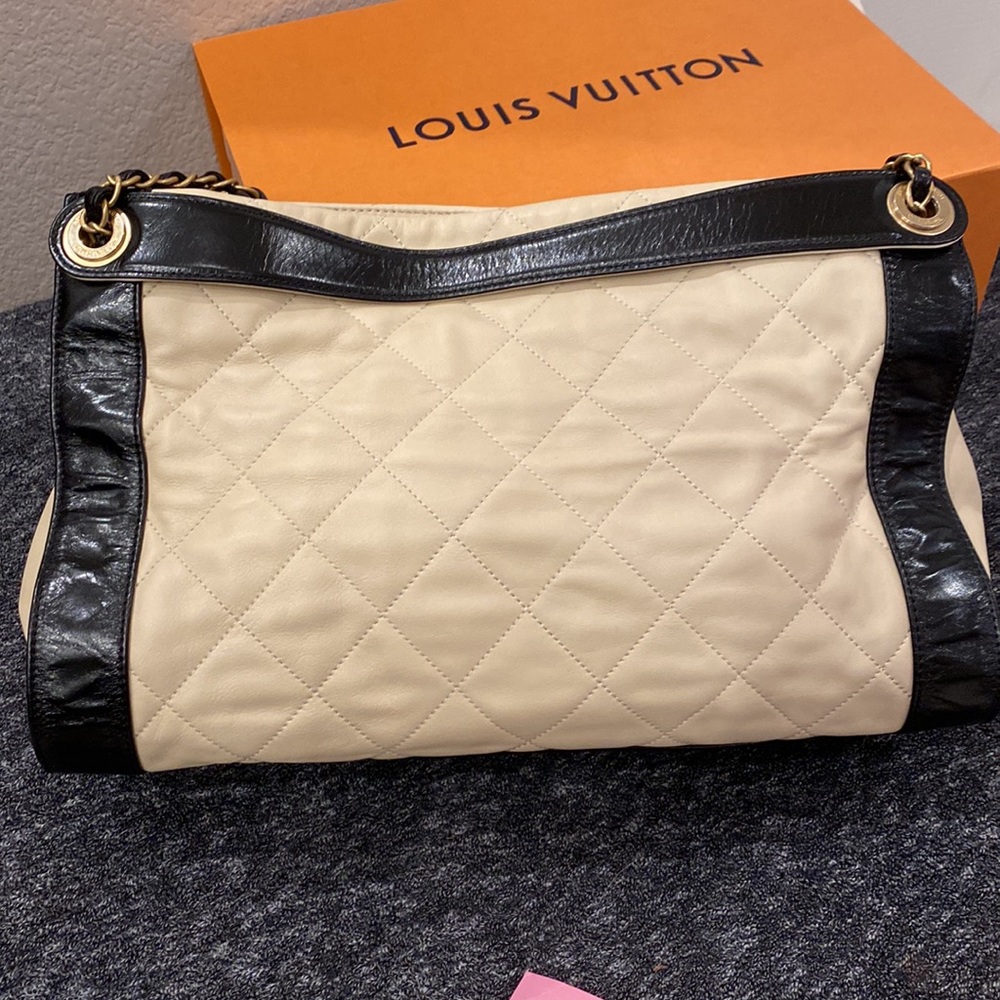 ❌SOLD❌ Auth. Chanel NWT Black & Beige CC Shoulder Bag - Picture 10 of 16